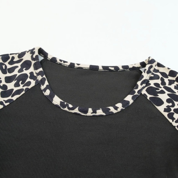 #29 Leopard Ribbed Knit Short Sleeve Top - Picture 7 of 11